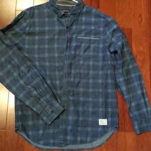 Adam Levine Casual Button Down Shirt